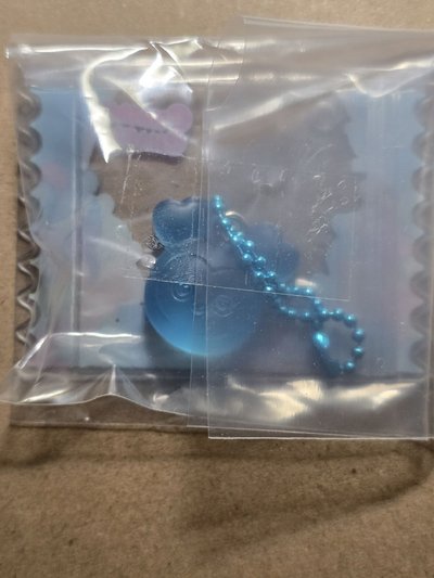 紗登山扣+娜軟糖吊飾不拆