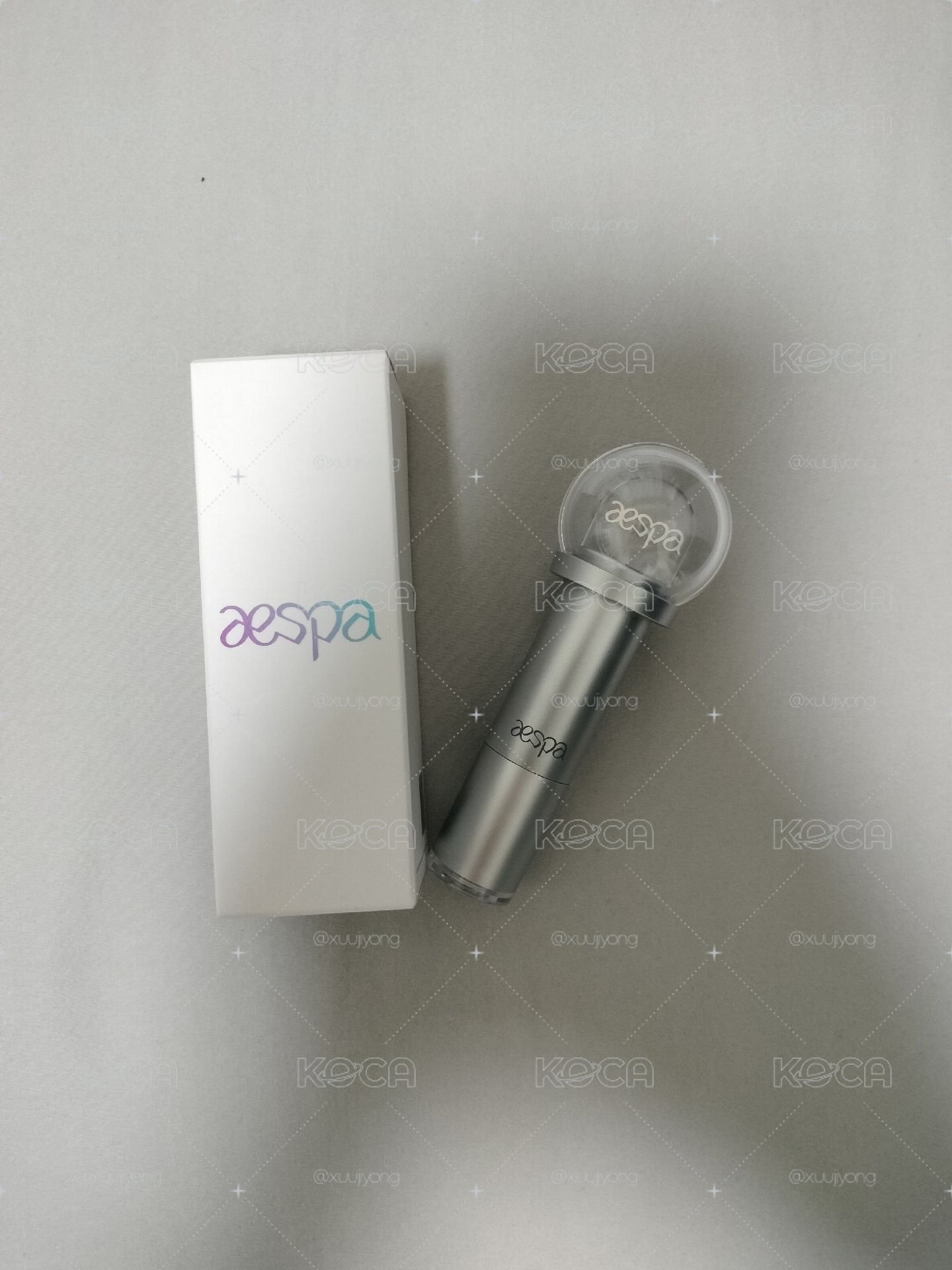 aespa手燈護唇膏