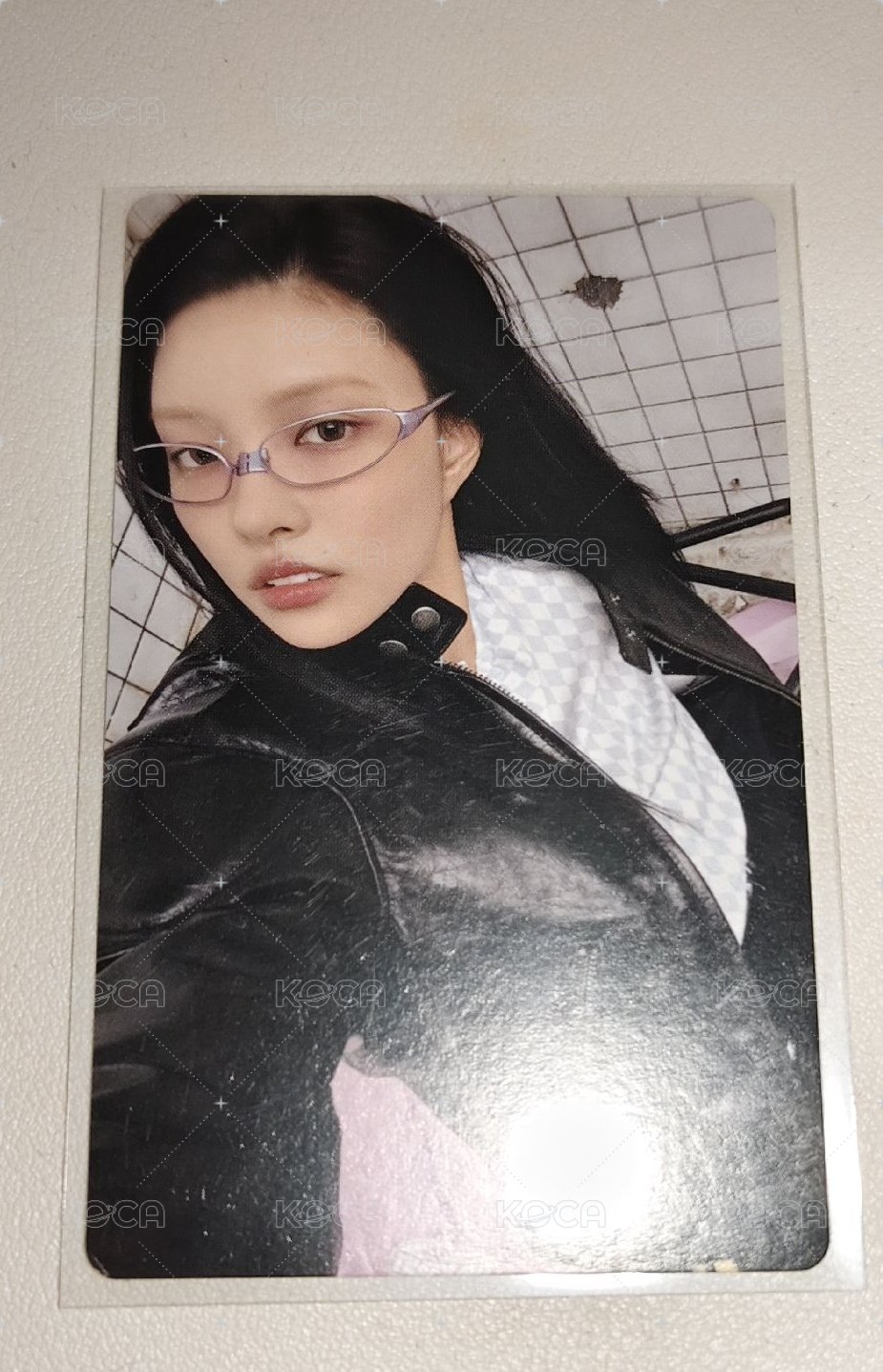 玧