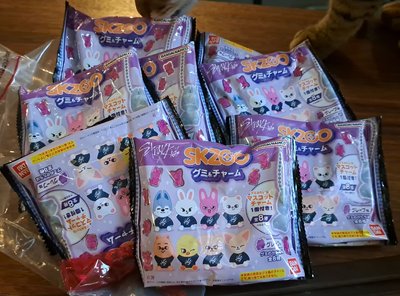 SKZOO 日本軟糖食玩含隨機吊飾