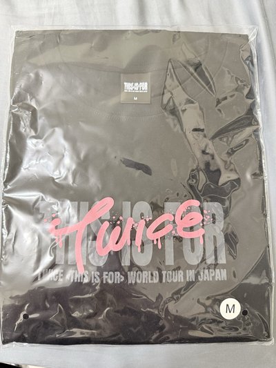 TWICE 潑漆T 現貨