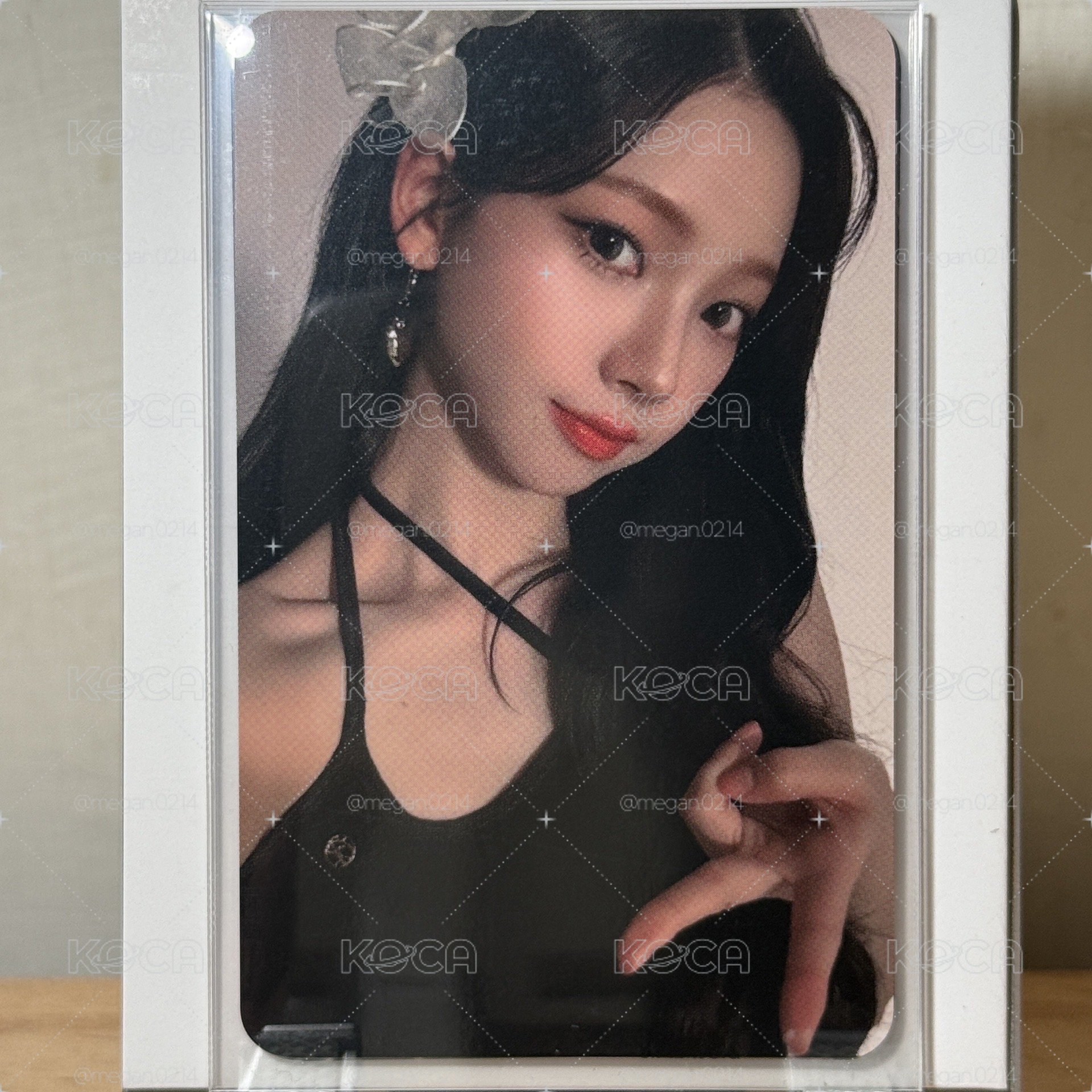 Karina a-eye代言卡