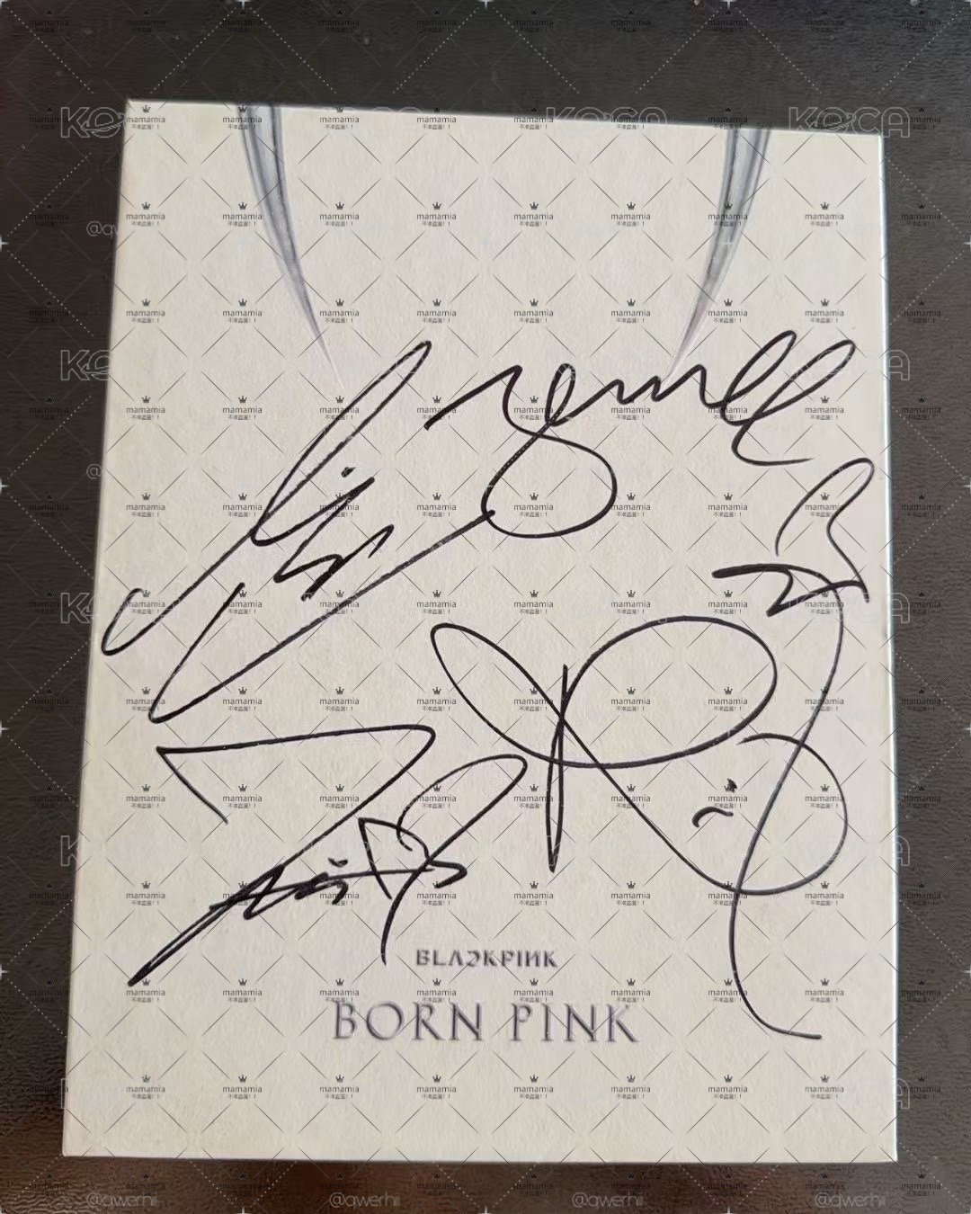BLACKPINK 簽名專輯