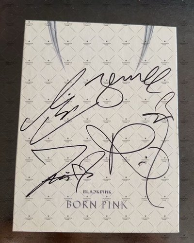 BLACKPINK 簽名專輯