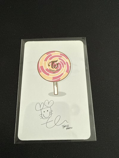 MOMO 迷三 小卡