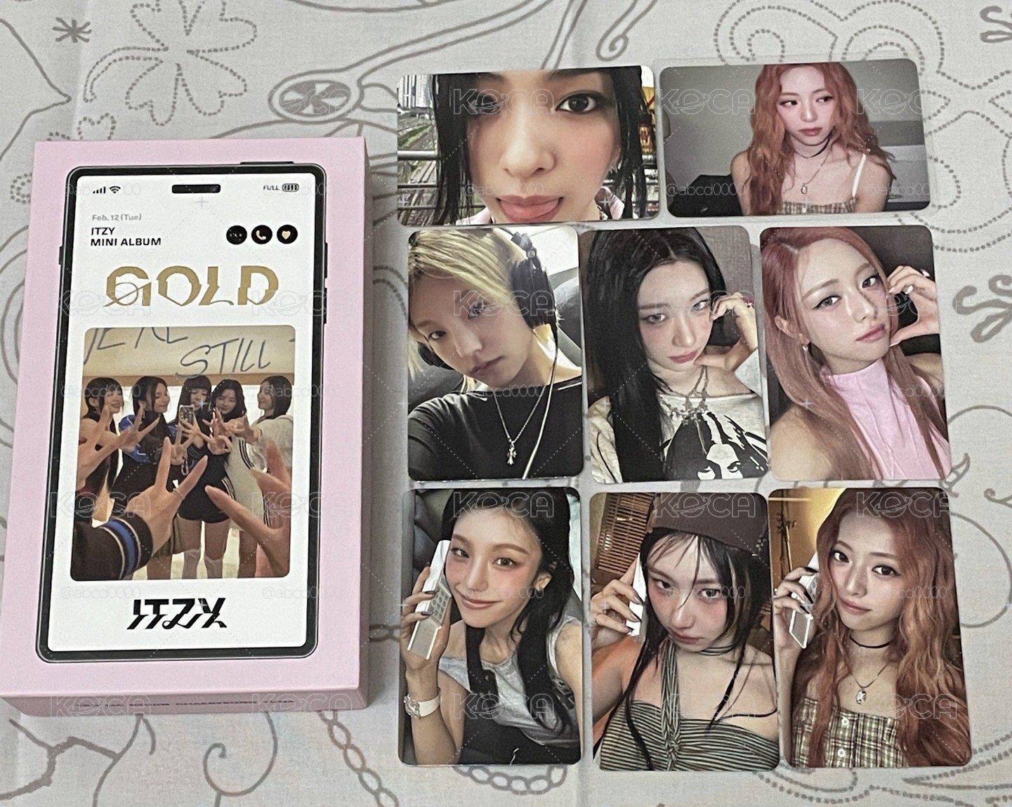 ITZY GOLD Phone Box空專+專卡