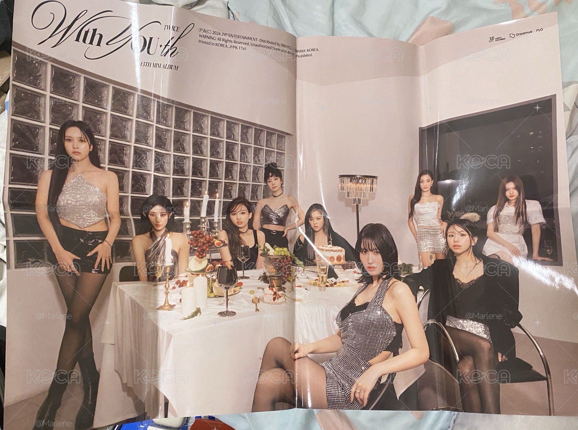 Twice 大海報