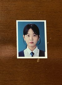 禹瑟琪證件照