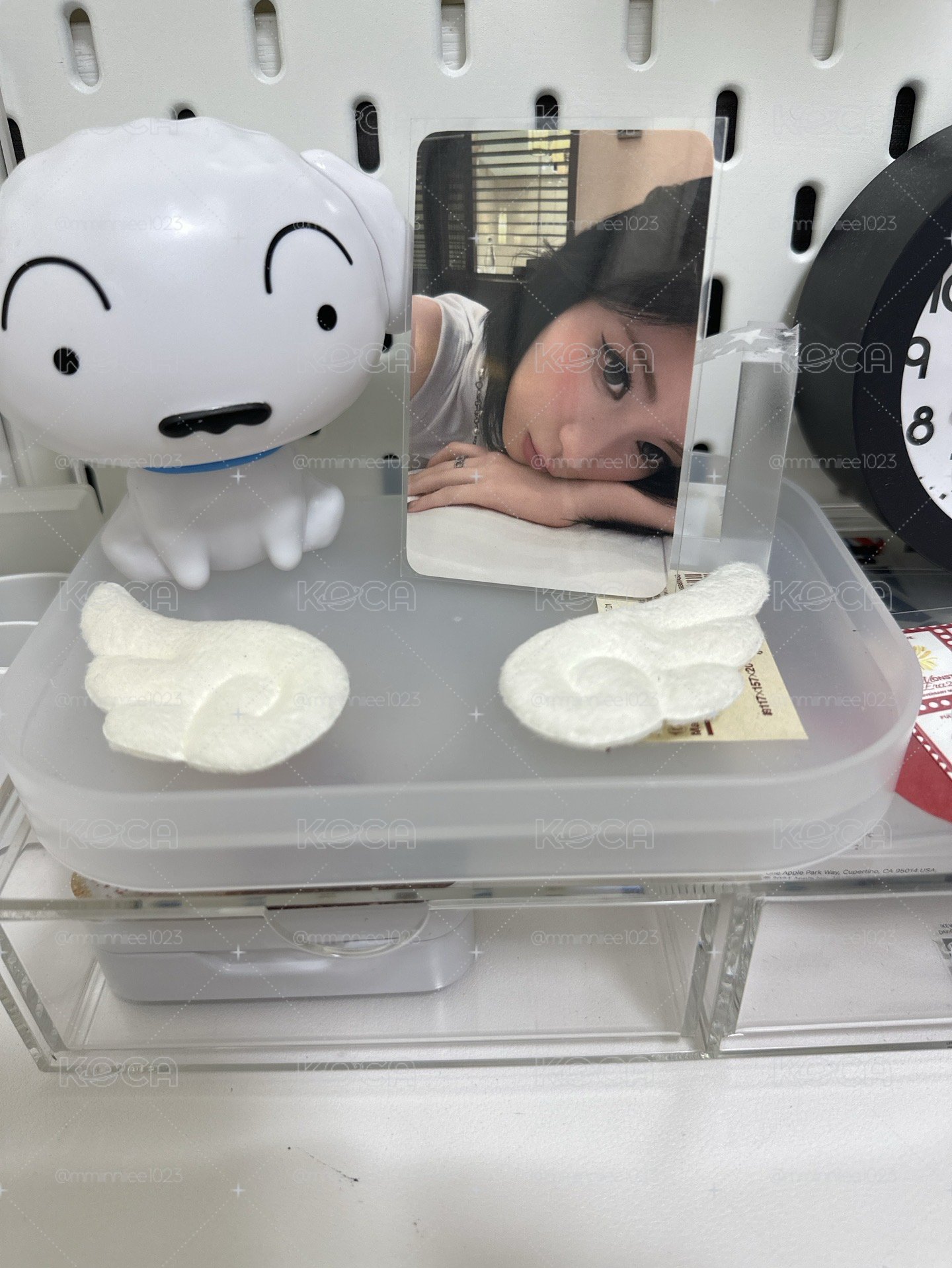 趴桌角
