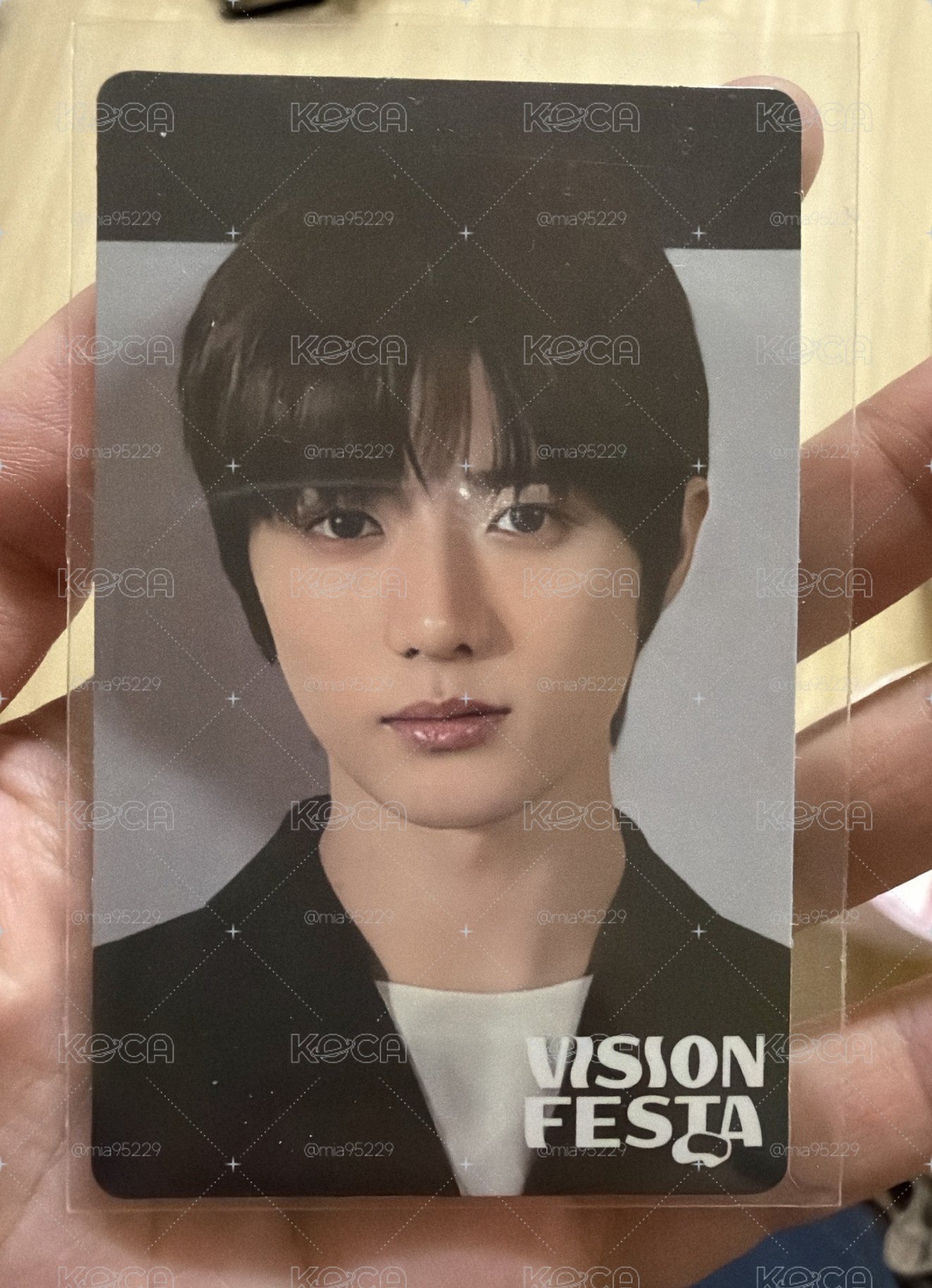 TXT 101 展覽卡