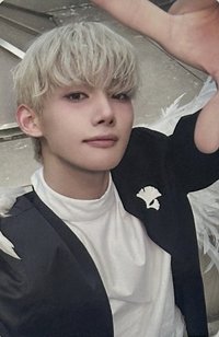 BTL yzy 2.0 簽售卡 