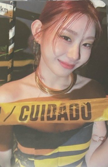 GUESS WHO 專輯卡 