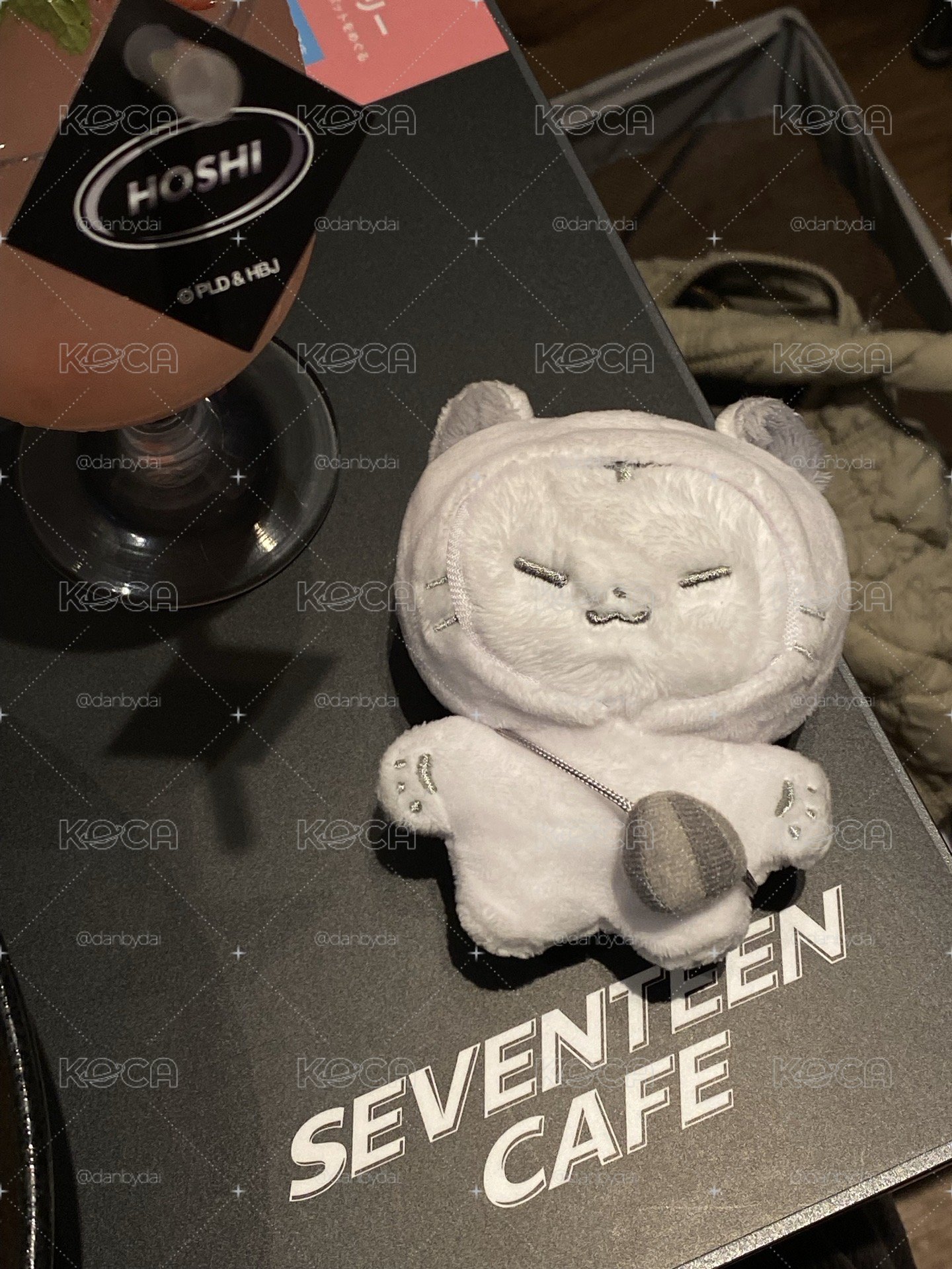 2023 seventeen cafe Hoshi組