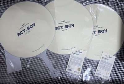 （現貨全新未拆 紙箱寄出 可當日寄出）txt 崔然竣 act：boy 大扇 扇子