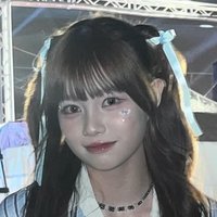 昀靚