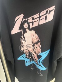 KIKI粉Lisa帽T(S/M/L/XL)