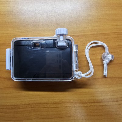 Mono 逆應援底片相機