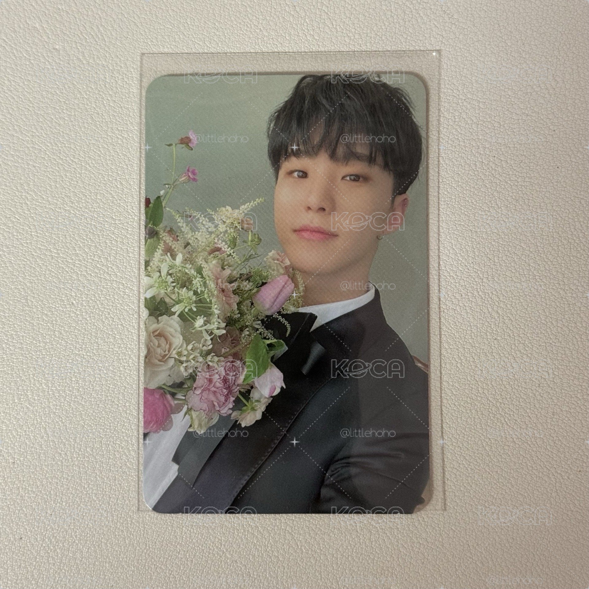 MINI10 專輯卡 CARAT ver.(拿著🌸的小新郎榮）