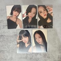 各成員自拍卡 背後有手寫字句