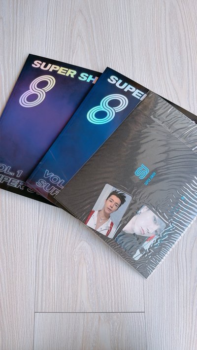 Super Junior Super Show 8 PhotoBook