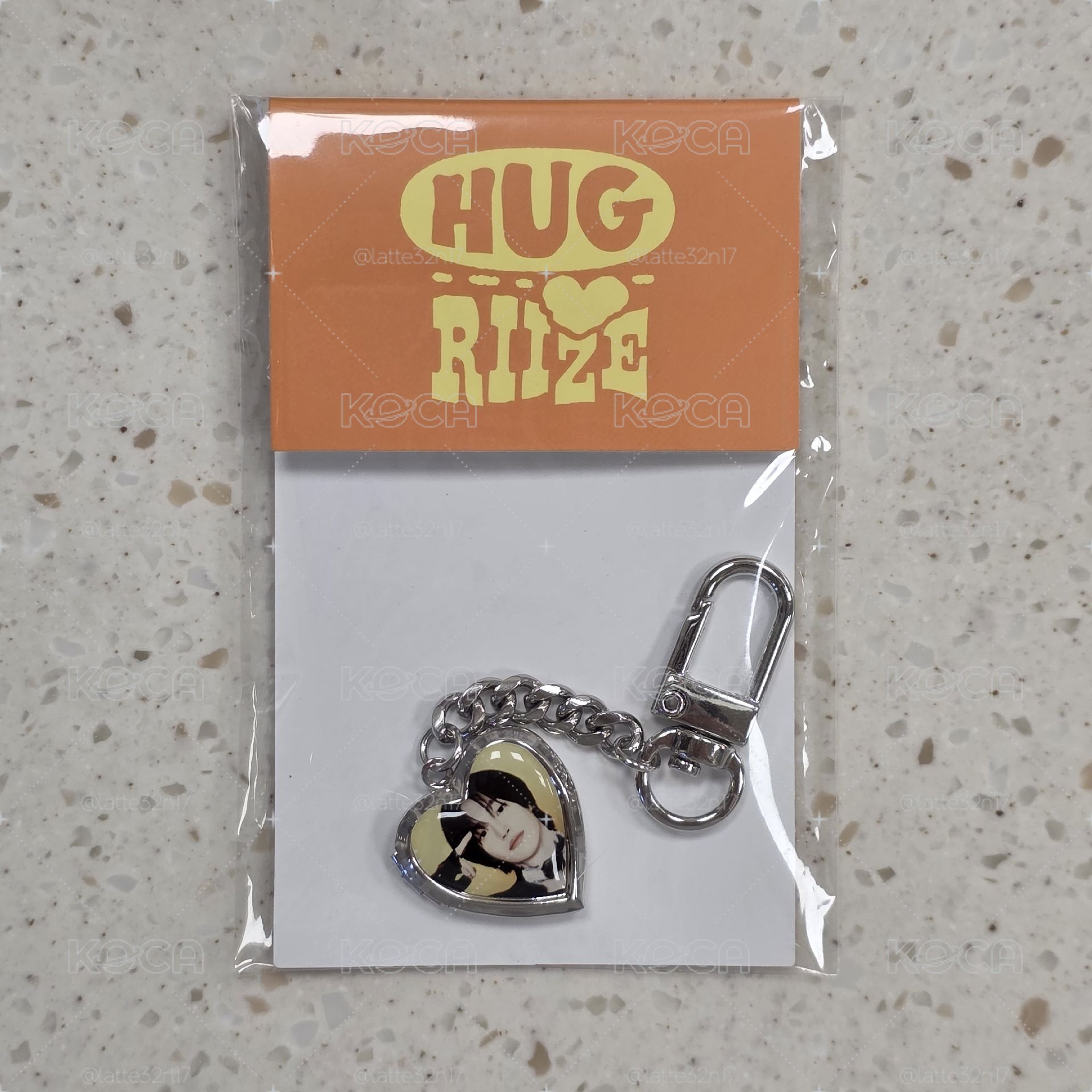 HUG 元彬吊飾