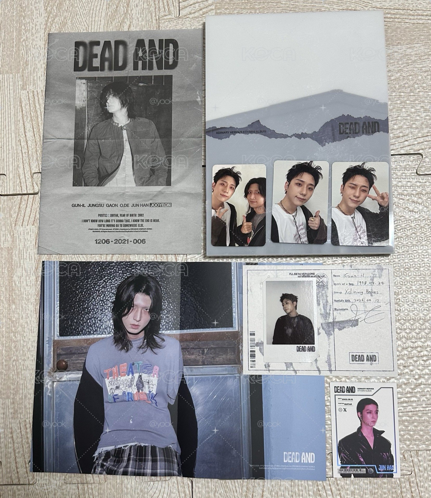 DEAD AND專輯