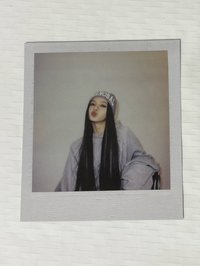 LALISA 毛帽拍立得莎