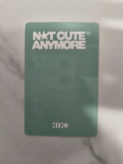 🔴NOT CUTE ANYMORE yzy 特典卡 楓葉ver.