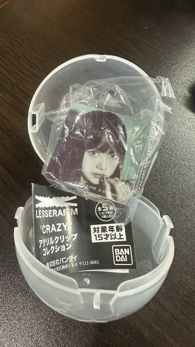 LE SSERAFIM扭蛋
