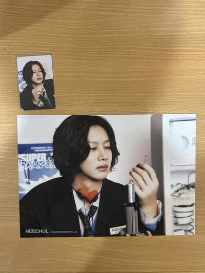 2025年曆組（如圖所示）