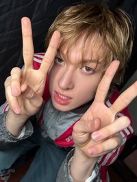 C.（下單前先私訊確認庫存！）