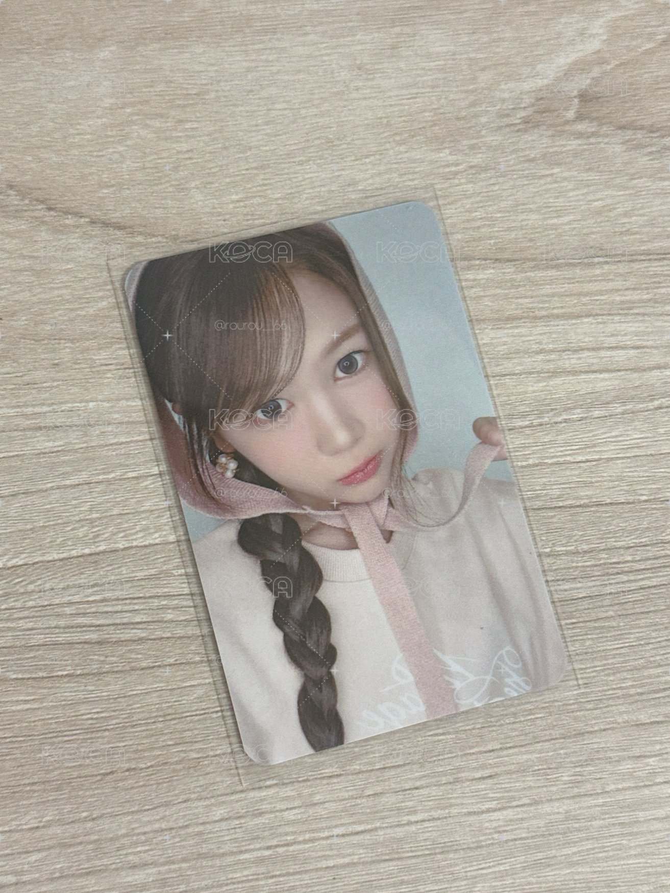 LILY BROWN 代言卡 Yeon