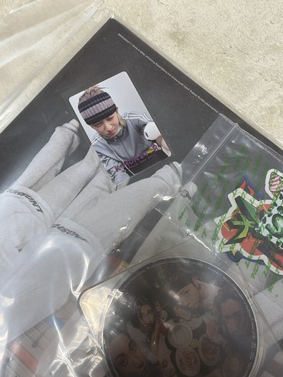 KM 宇津 台北 含雜誌專