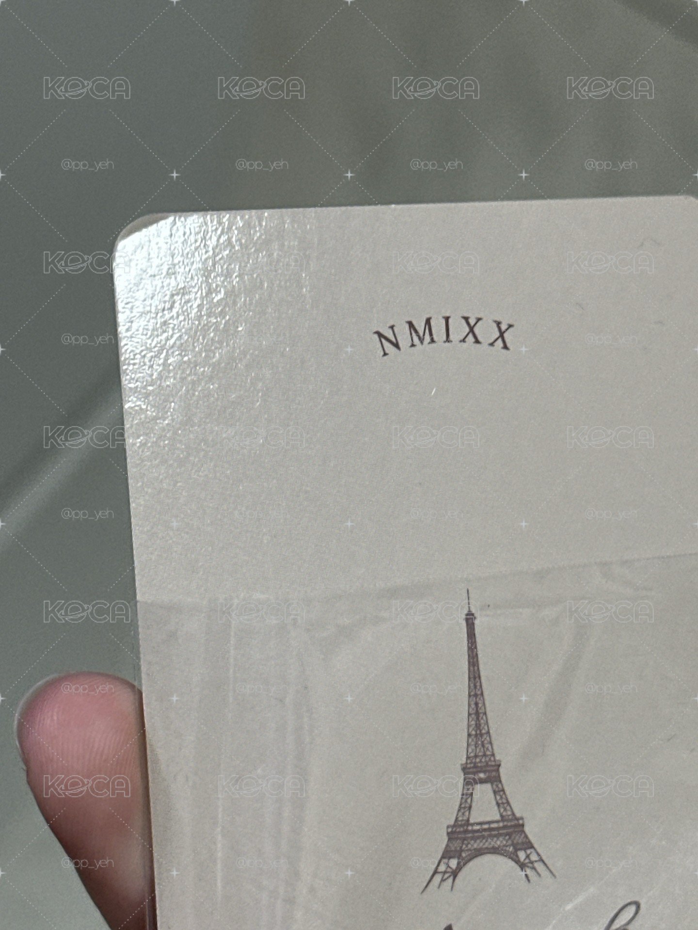 NMIXX 巴黎pb嫄兩張