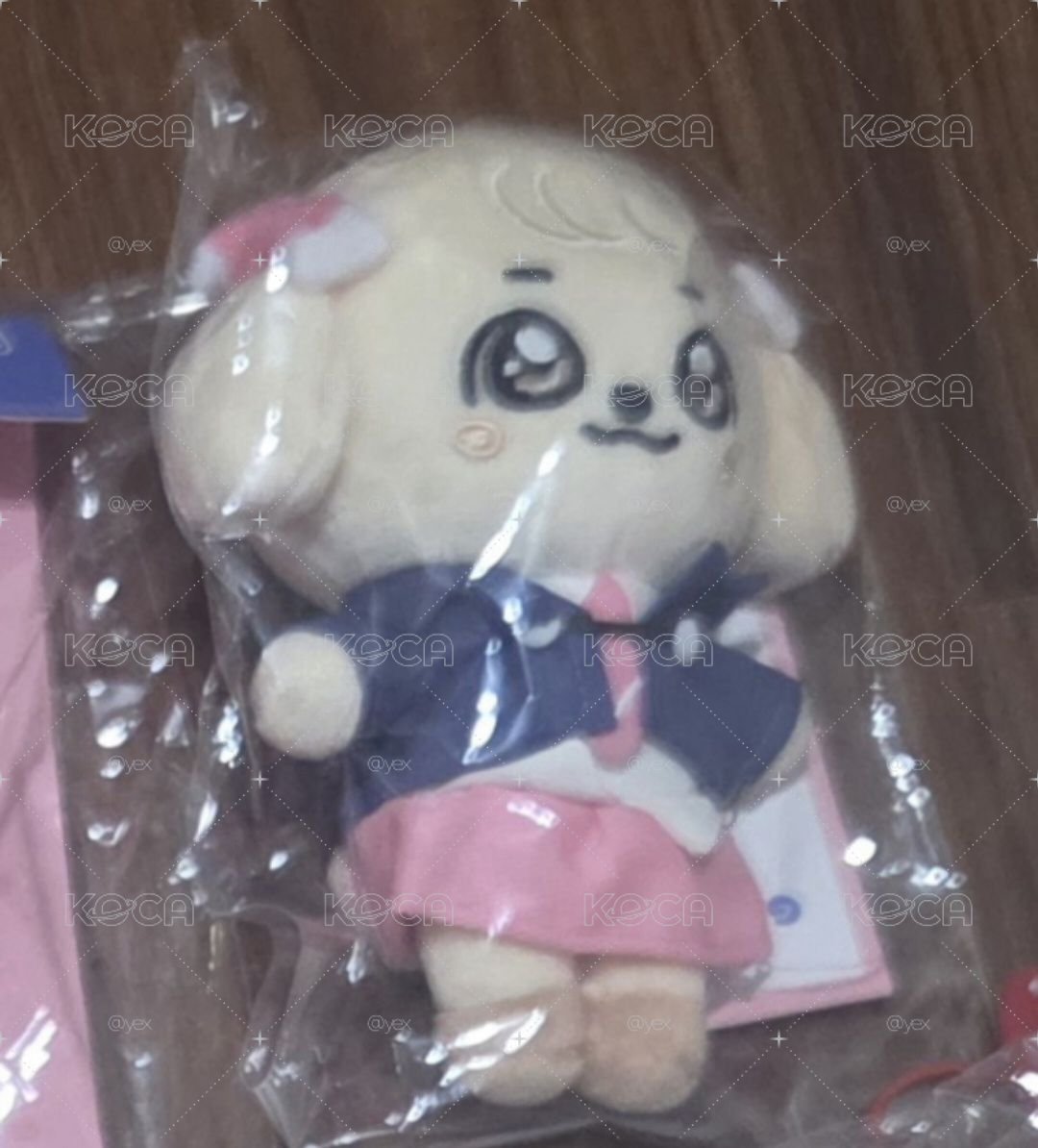 校服安 