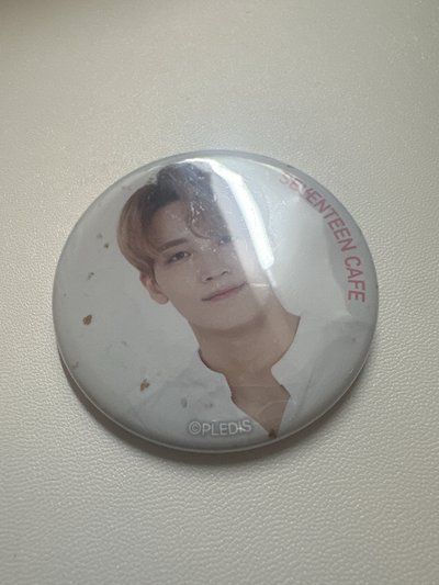 SEVENTEEN 18’CAFE徽章 淨漢
