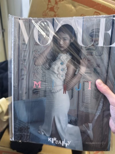 NewJeans 村上隆娃娃 Vogue Elle雜誌
