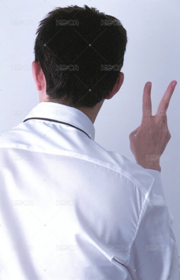 DERMATORY 5.0 代言卡  背面