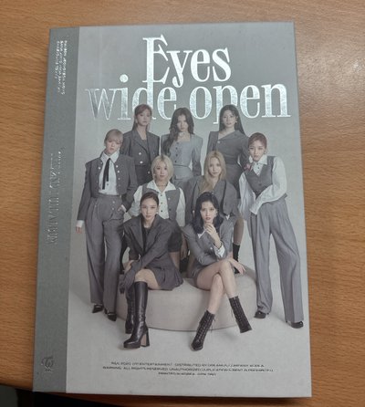 eyes wide open空專