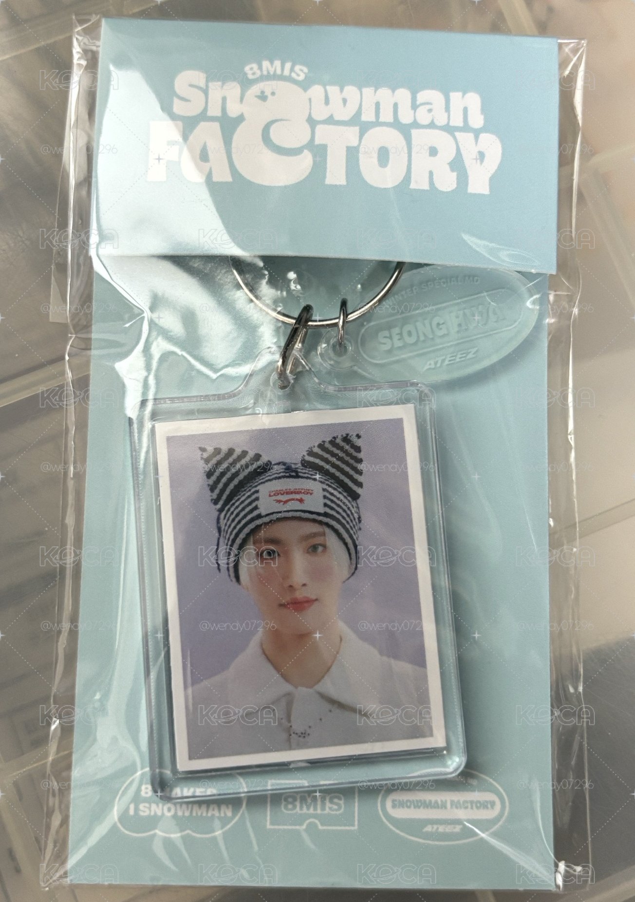 ATEEZ [SNOWMAN FACTORY] ID PHOTO+ACRYLIC FRAME KEYRING 星和
