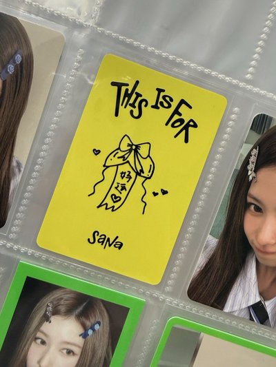 yzy 幸運卡 Sana