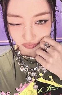 正規四 yzy 特典卡 ver.單封