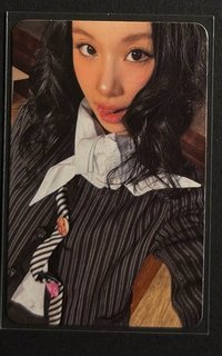 捲髮吐舌彩