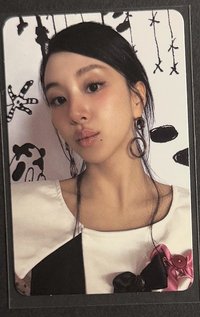 嘟嘴白衣彩