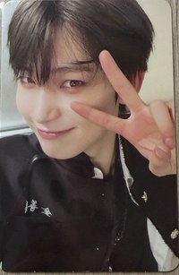Memories : STEP 2 DIGITAL CODE + DVD + PIECES OF MEMORIES [2021-2022] SET 周邊卡 
