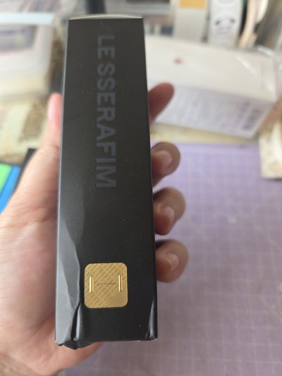 盒損～迷你手燈1️⃣ LE SSERAFIM 官方周邊 鑰匙圈吊飾