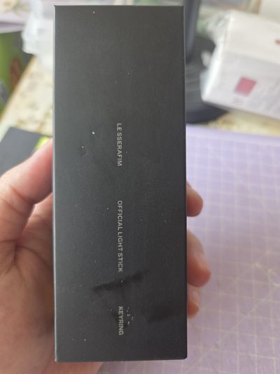 燈光微弱～迷你手燈2️⃣ LE SSERAFIM 官方周邊 鑰匙圈吊飾