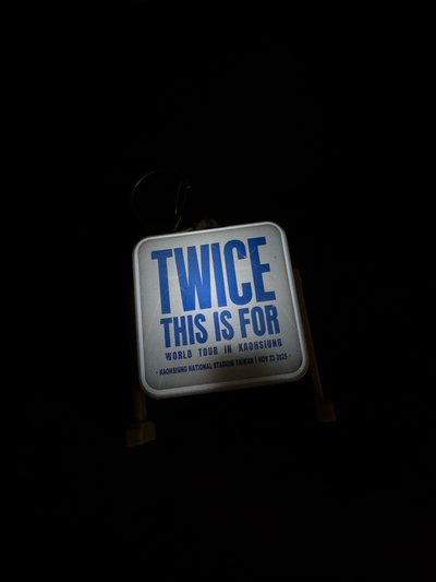 Twice回力車一套+4扭蛋