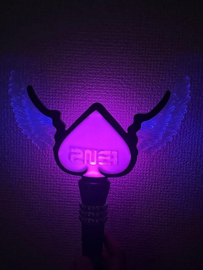 2NE1絕版翅膀手燈 🪽