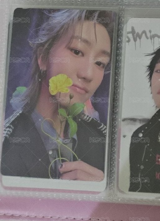 拿花的小八